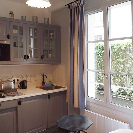 Appartamento Petit Paris - Oasis In Marais Esterno foto